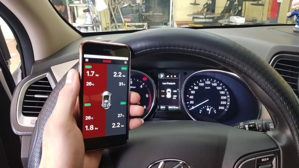do canh bao ap suat lop viet nam car care 2