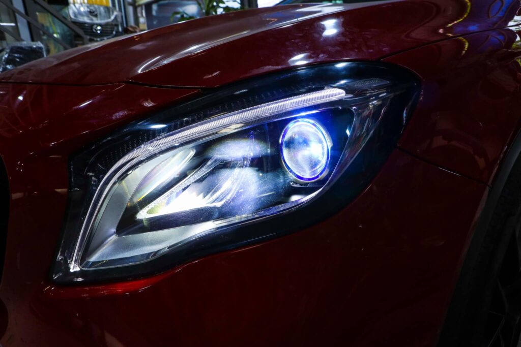 do den led xe hoi vietnam car care
