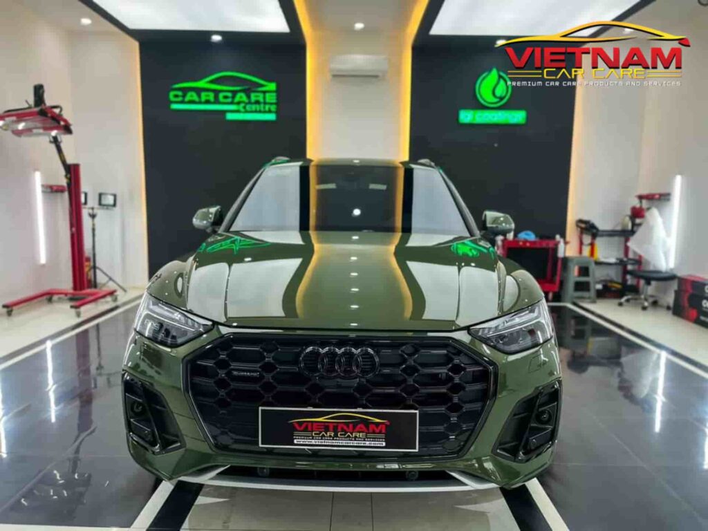 Dán phim bảo vệ sơn cho xe Audi tại Vietnam Car Care.