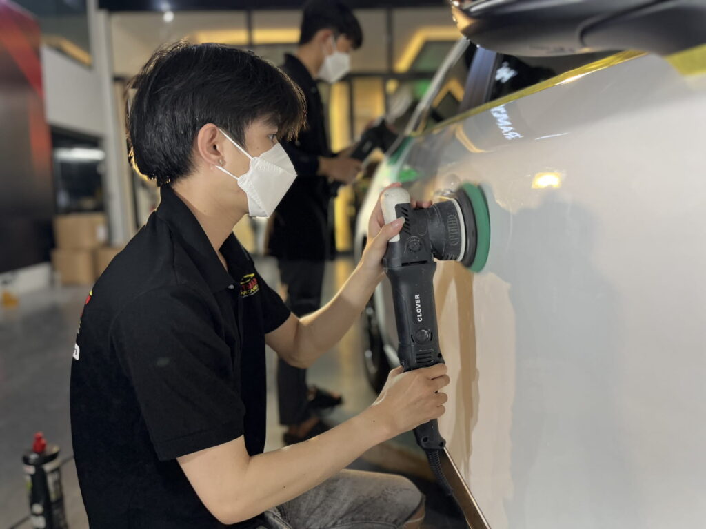 cham soc xe detaling co xoa xuoc khong viet nam car care