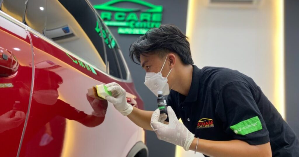 Dịch vụ phủ và bảo dưỡng Ceramic ô tô tại Vietnam Car Care.