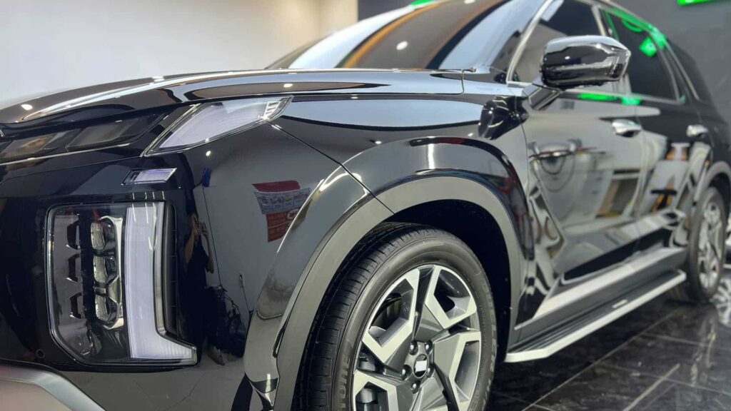 Dán PPF là sự lựa chọn tối ưu nhất để bảo vệ lớp sơn xe