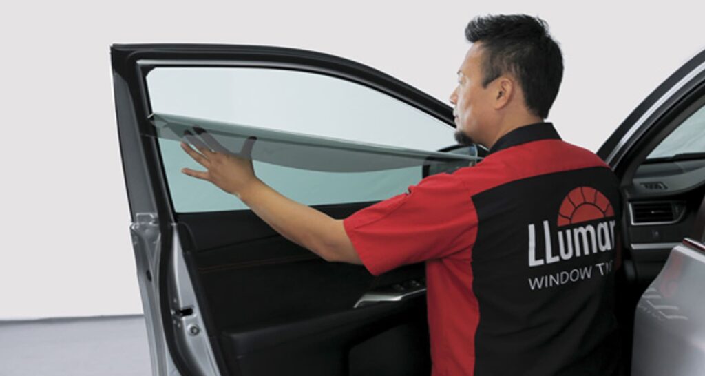 Sản phẩm phim cách nhiệt Mỹ của thương hiệu Llumar được người tiêu dùng tin tưởng sử dụng dài lâu.