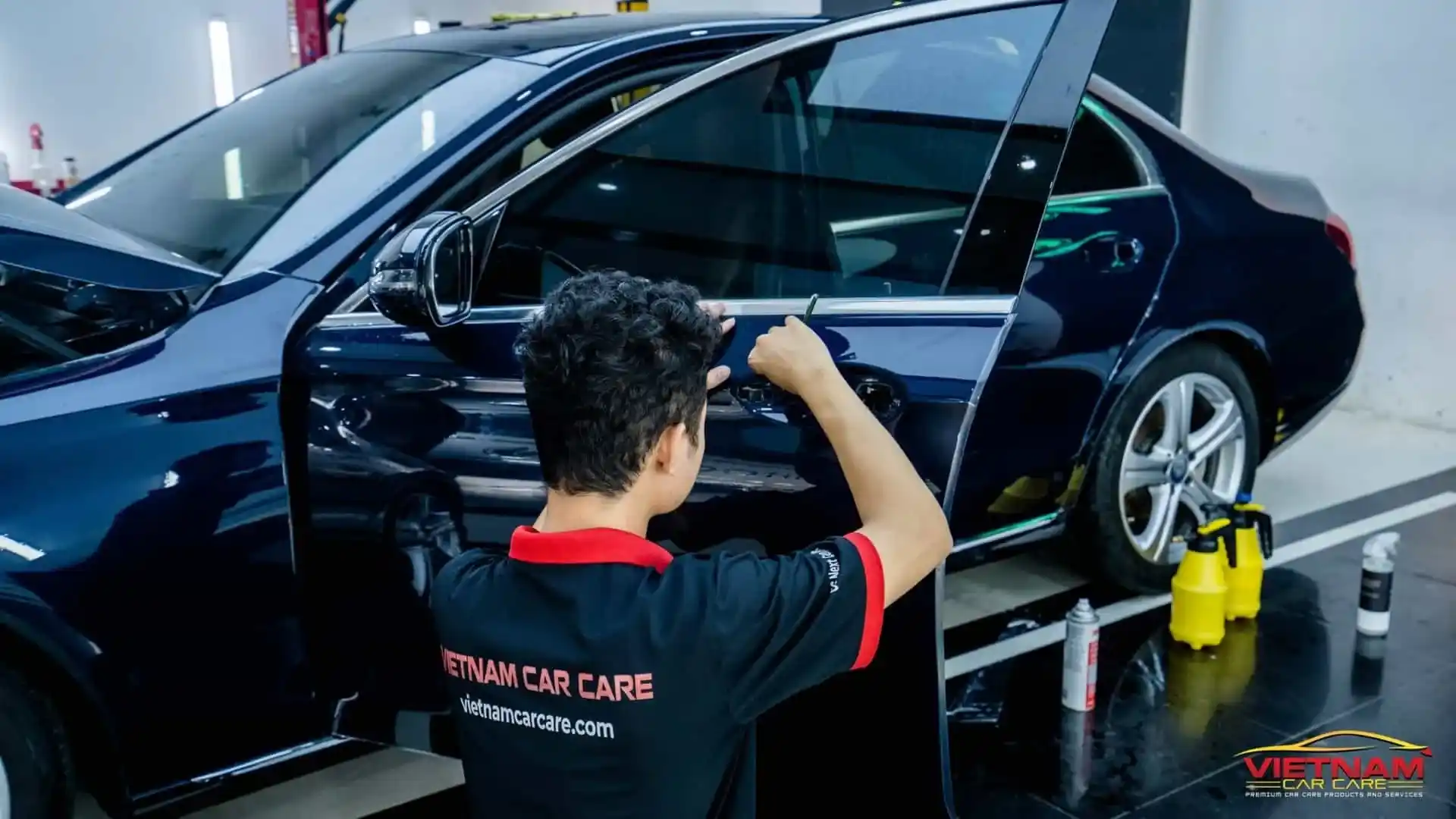 GƯơng chiếu hậu (gương tai) là bộ phận không thể thiếu khi lựa chọn gói dán PPF lẻ từng phần cho xe hơi.