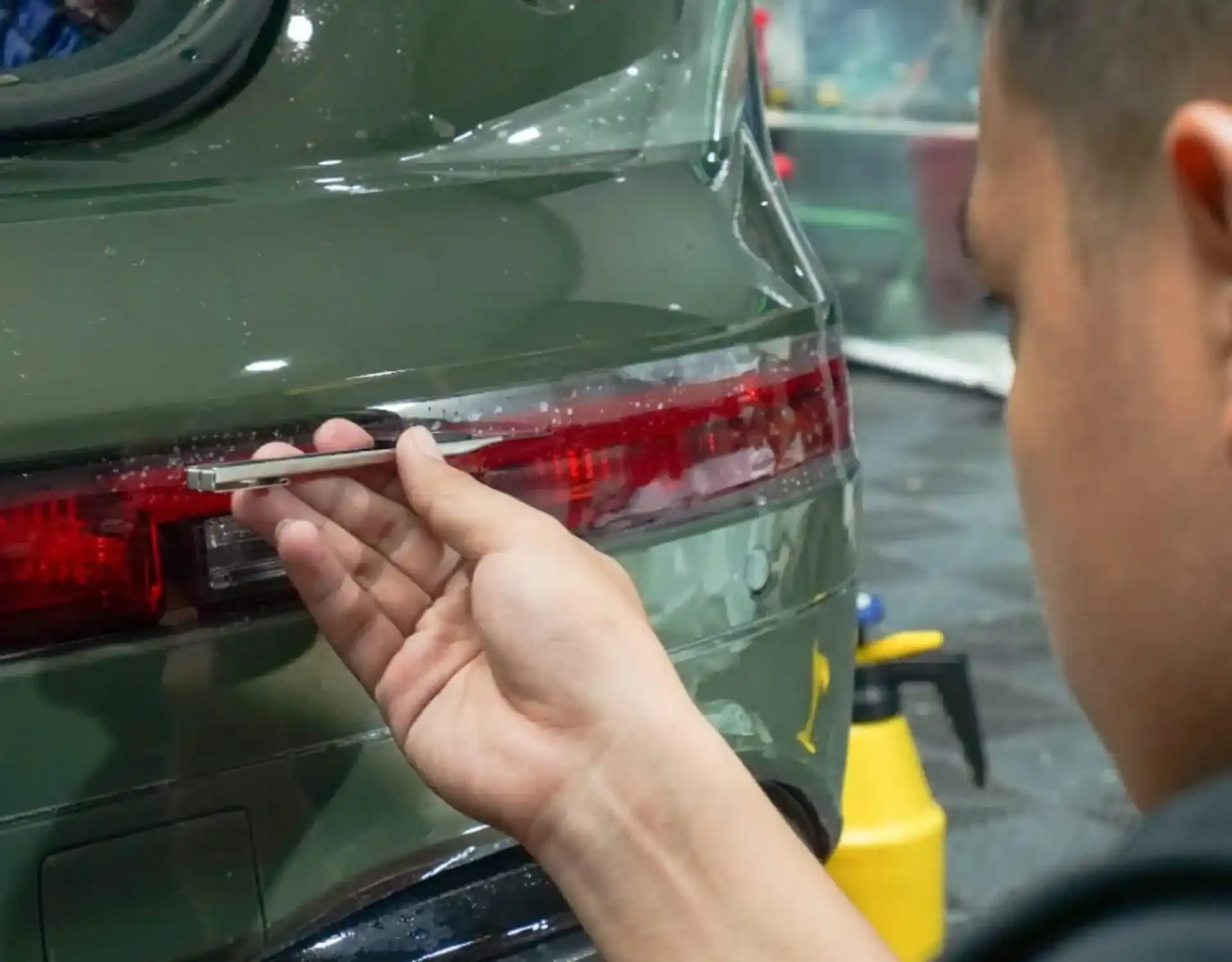 Dán PPF đèn hậu