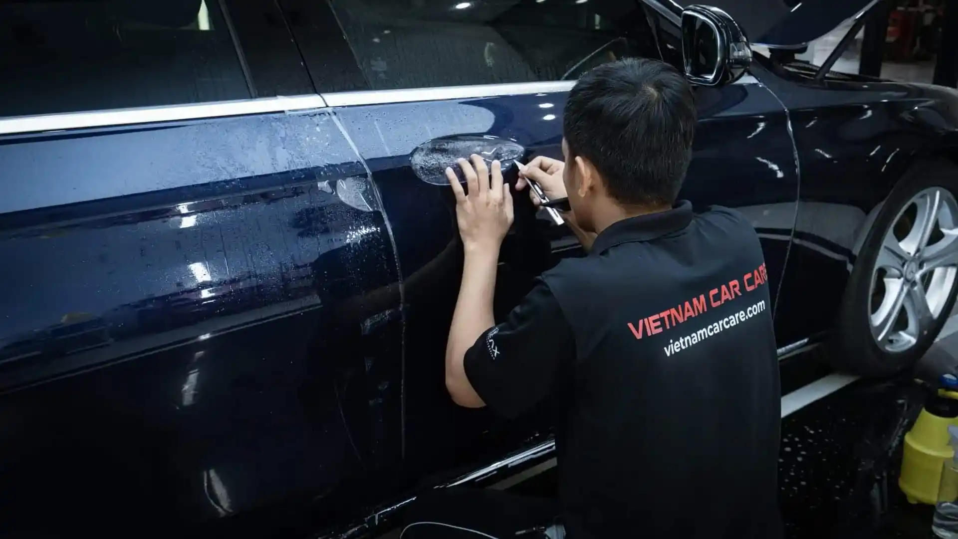 Dán PPF ô tô từng phần chính là dán riêng lẻ từng bộ phần bên trong và bên ngoài xe ô tô.