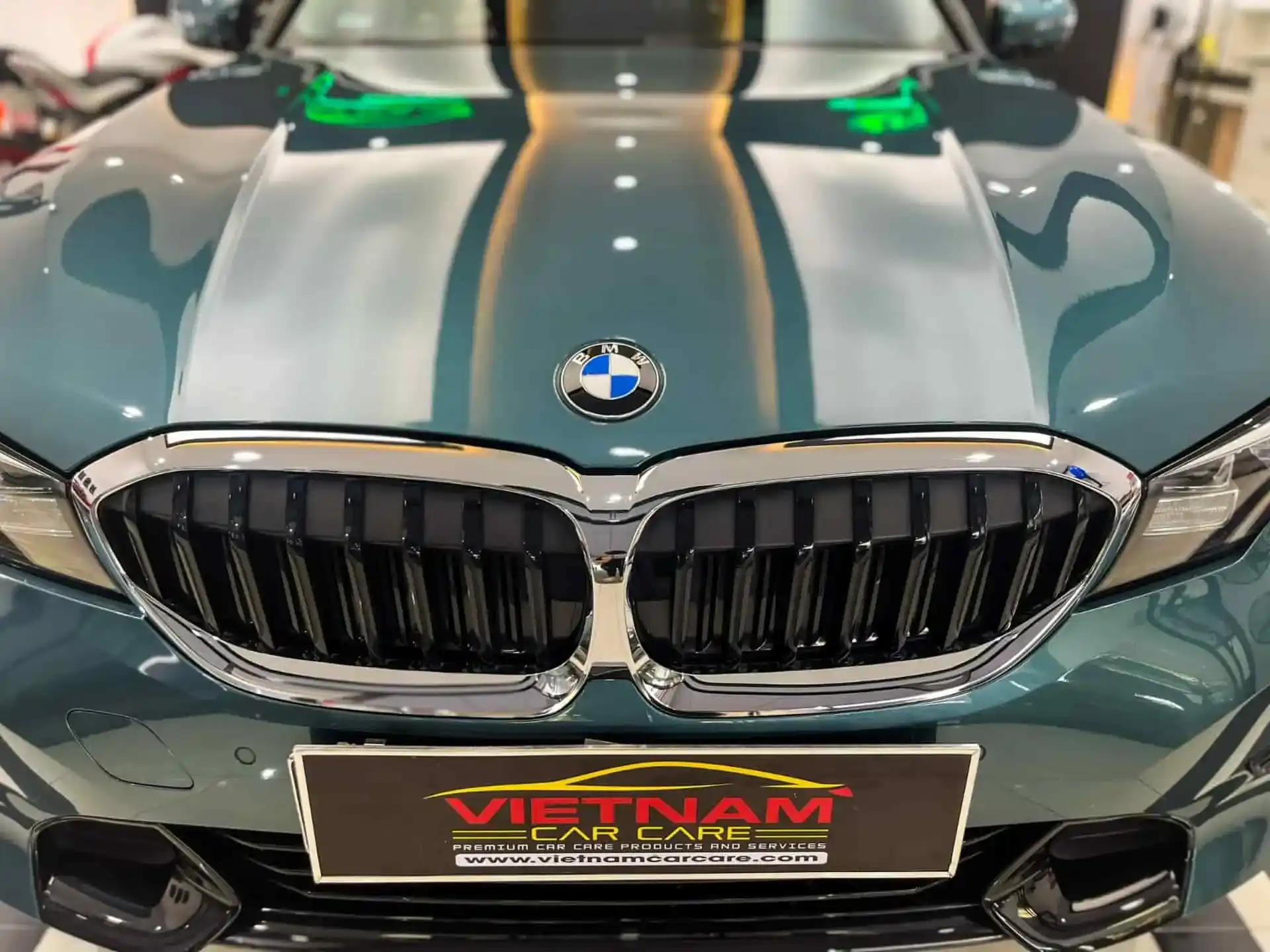 Tùy vào ngân sách, bạn có thể lựa chọn giữa dán PPF toàn bộ xe hoặc dán lẻ.