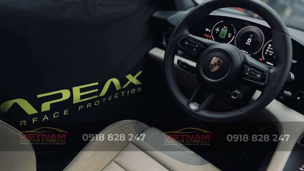 Khu vực có lượng xe hơi đông đúc nhất.